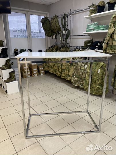 Стеллаж вешалка