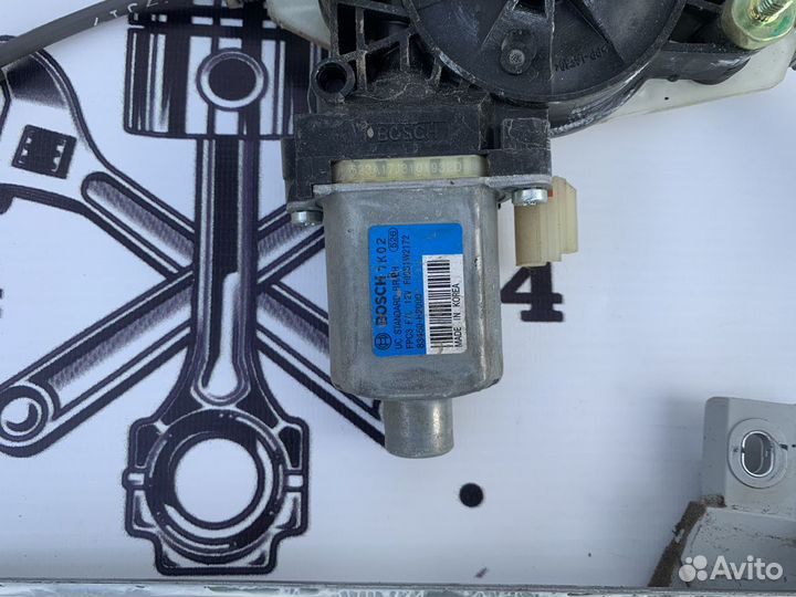 Стеклоподъемник Kia Rio 4/Kia Rio X-Line Оригинал