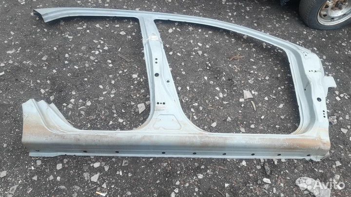 Боковина кузова наружная правая Geely MK