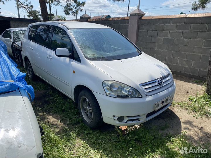 Toyota Ipsum 2.4 AT, 2003, 777 777 км