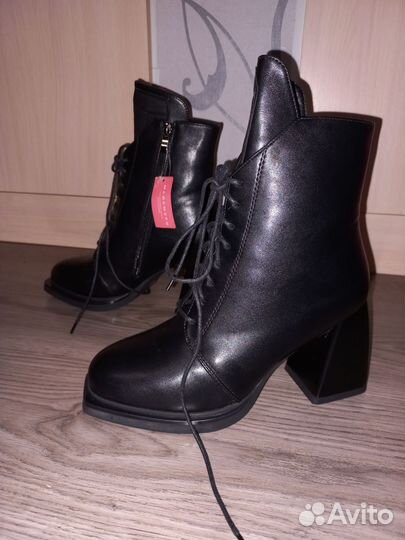 Сапоги женские