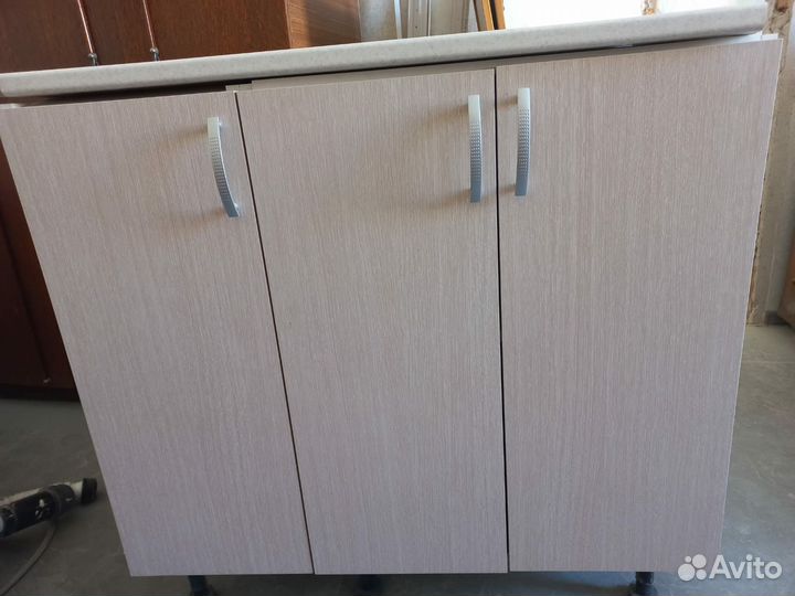 Продам кухонные шкафы