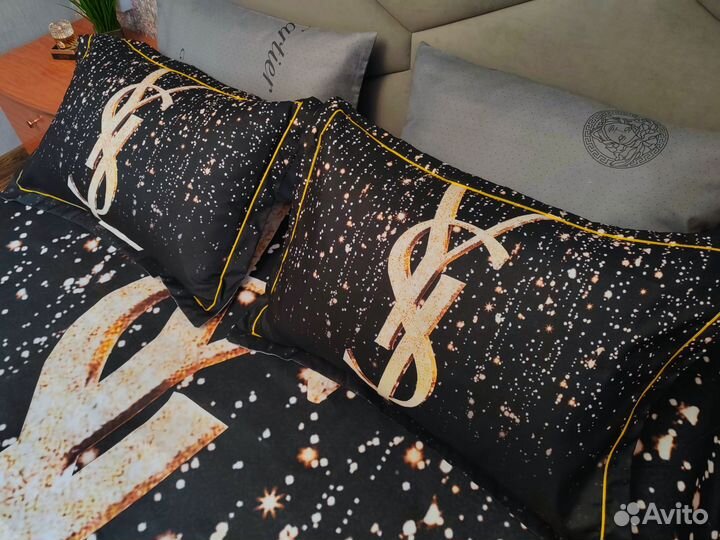 Постельное белье Yves Saint Laurent