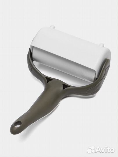 Ролик для чистки одежды и мебели в футляре