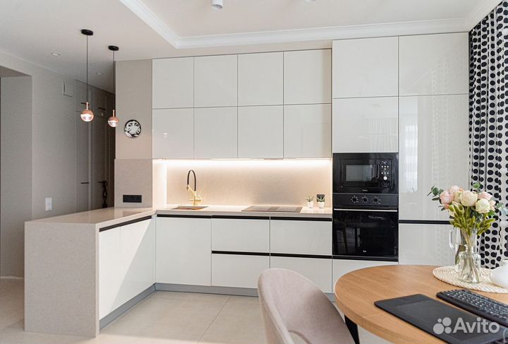 Кухня белая