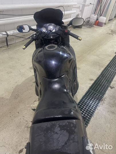 Продам мотоцикл suzuki gsx600f