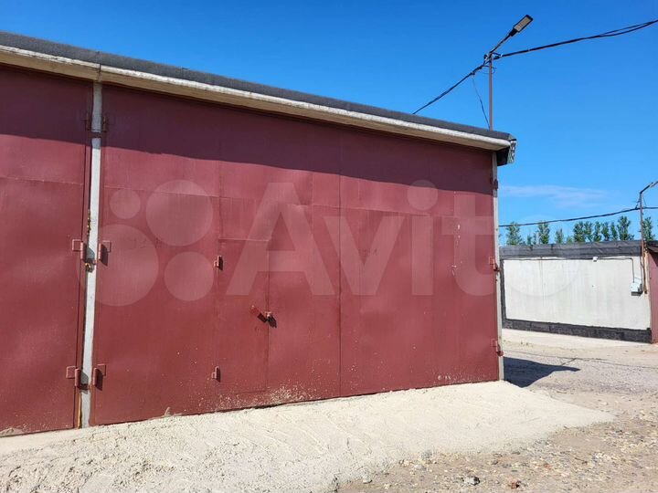 Гараж, > 30 м²