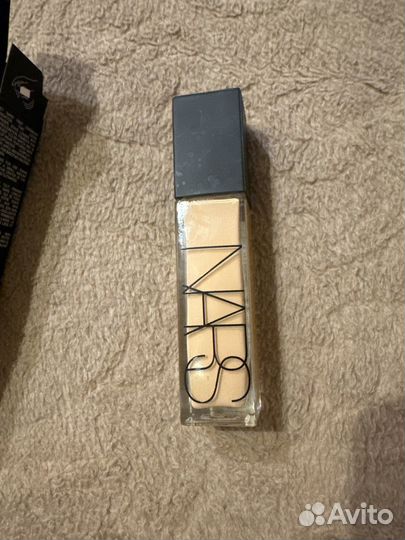 Тональный крем nars