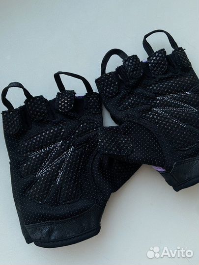 Новые спортивные перчатки