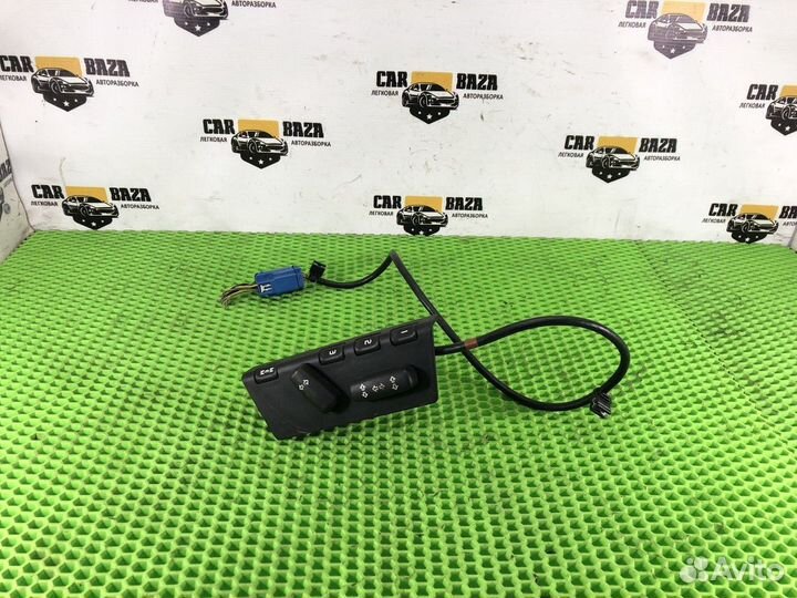 Блок управления сиденьем передний правый R