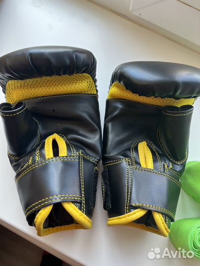 Боксерские перчатки S Brooklyn fitboxing