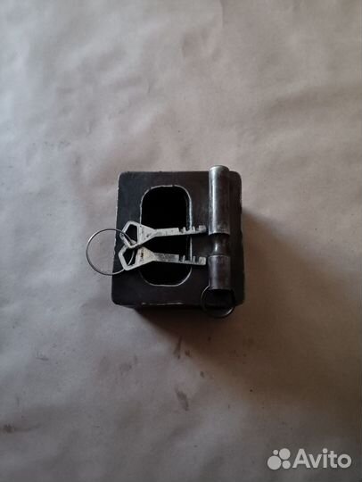 Замок гаражный навесной