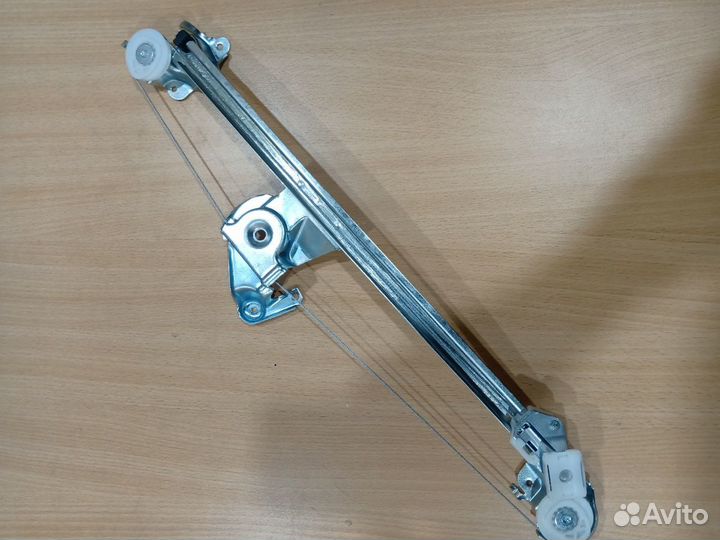 Стеклоподьемник задний правый w210