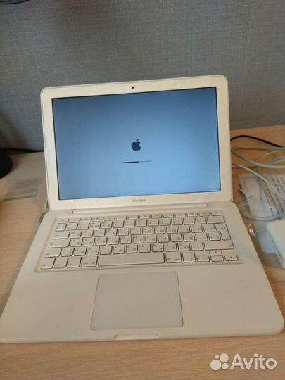 Apple MacBook 13