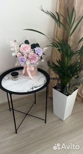 Столик маленьки новый