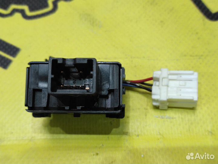 Кнопка Nissan X-Trail NT31 MR20DE 2009