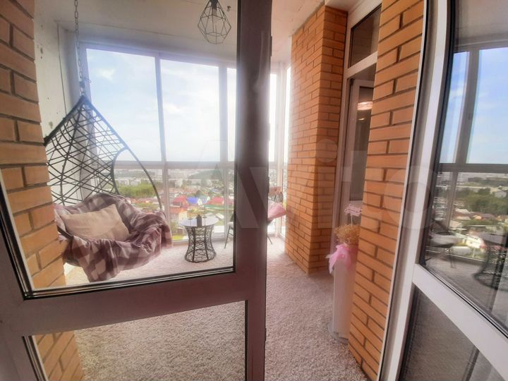 2-к. квартира, 46 м², 9/18 эт.