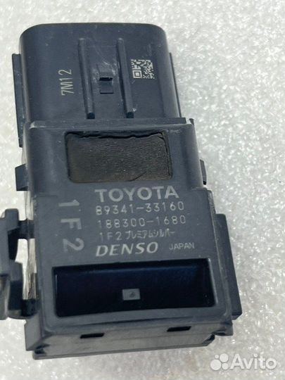 Парктроник передний Toyota Land Cruiser 200