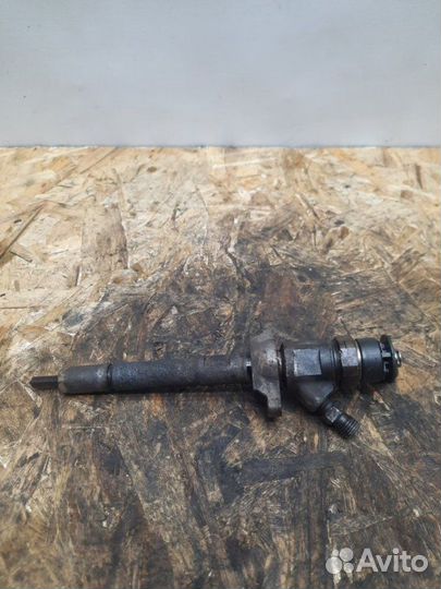 Форсунка Citroen C4 1.6 9H01 2008