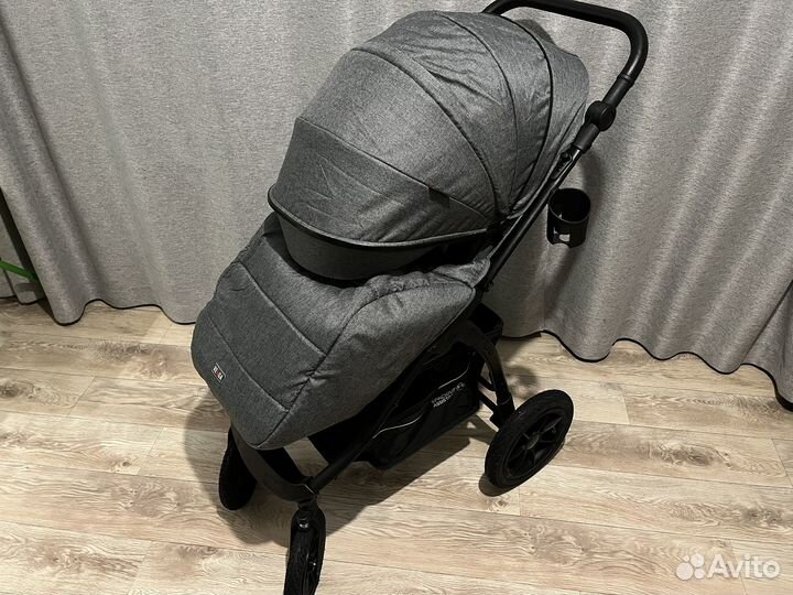 Детская каляска всесезонная
