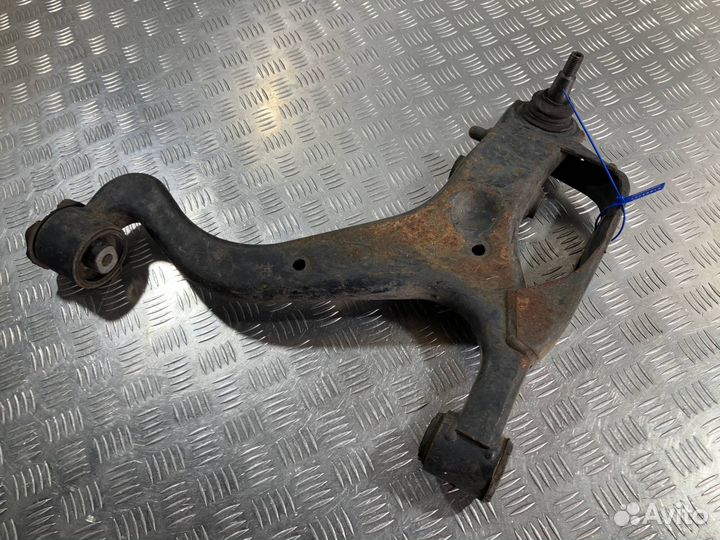 Рычаг передний правый нижний Land Rover