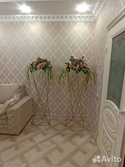 Стойки для цветов