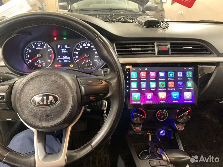 Штатные головные устройства, магнитолы Андроид