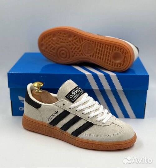 Кроссовки adidas spezial