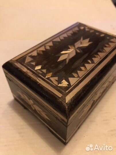 Шкатулка деревянная