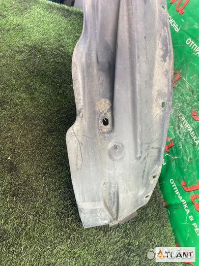 Подкрылок передний правый honda capa