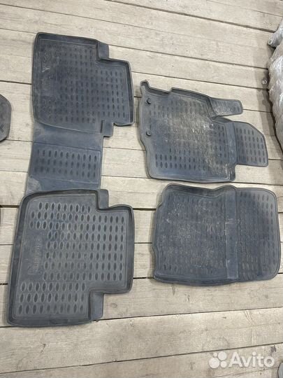 Коврики в салон Mitsublshi Outlander 3