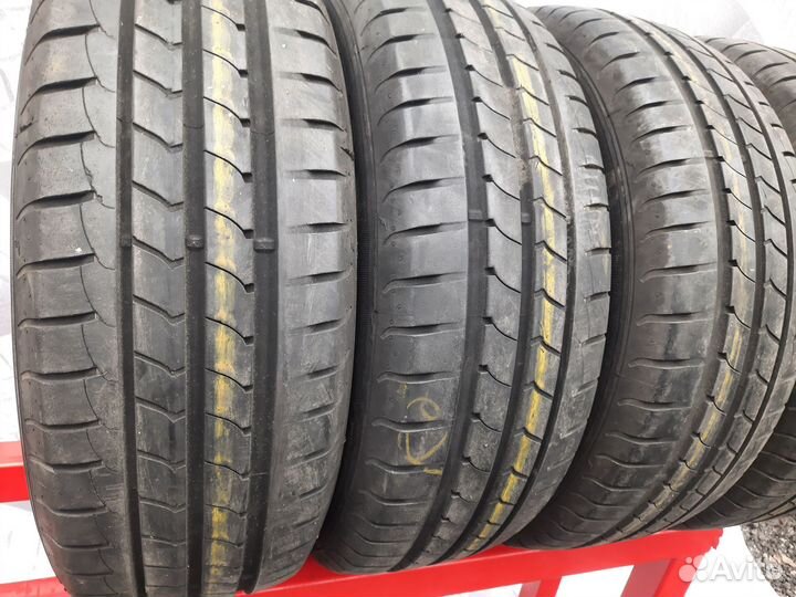 Goodyear EfficientGrip 195/60 R16