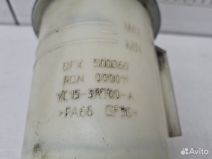 Бачок гур Land Rover Discovery 4 L319 508PN AJ133