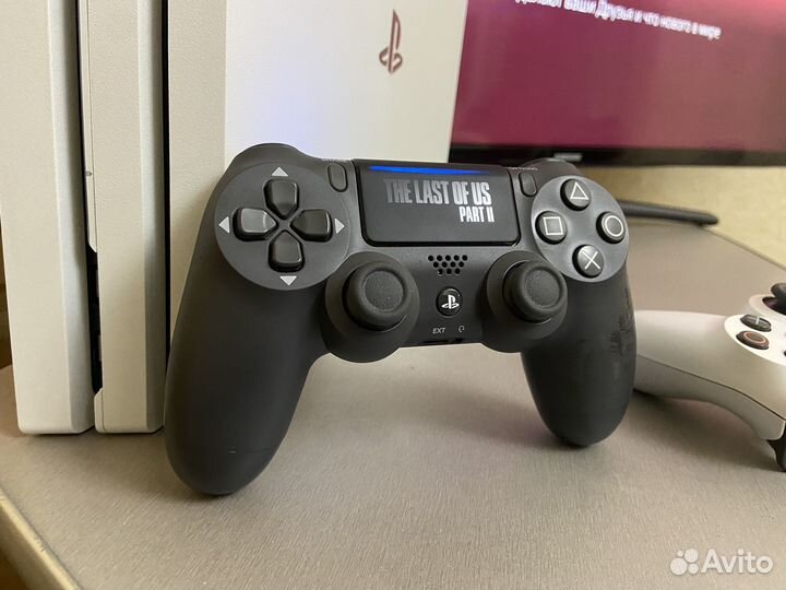 PS4 Pro White (400+ игр)