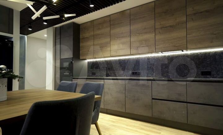 3-к. квартира, 95 м², 5/10 эт.