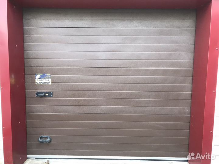 Ворота секционные гаражные