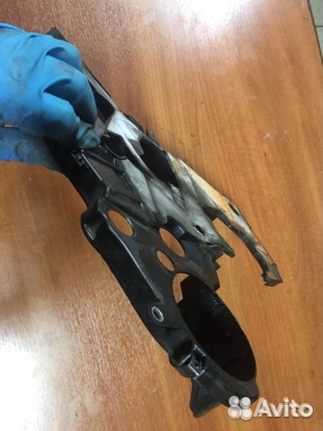 Кожух грм passat B6 2.0 TDi CBA оригинал бу