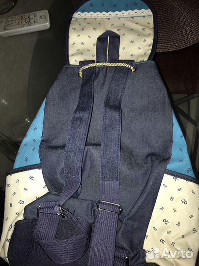 Новый модный рюкзак