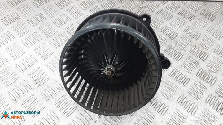 Моторчик печки Kia Cerato 2005