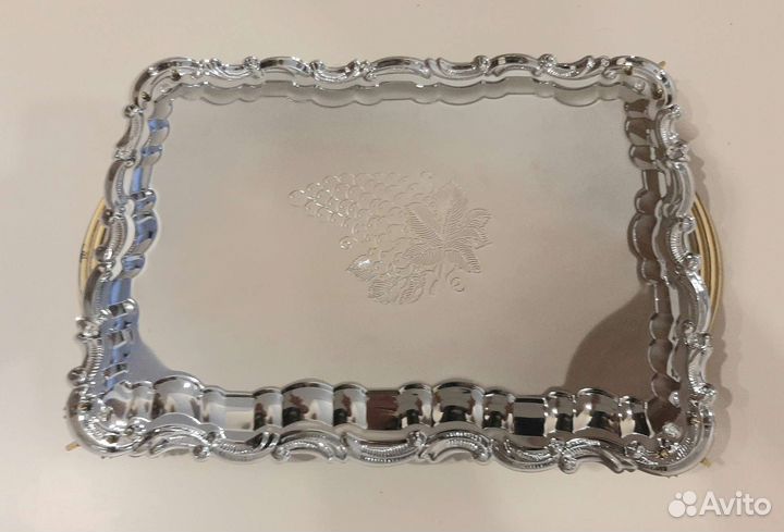 Набор подносов новый из хромированной стали