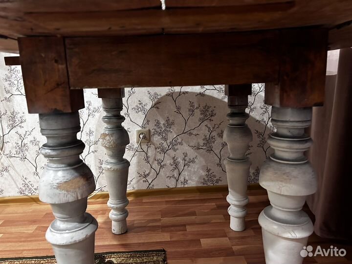 Стол старинный