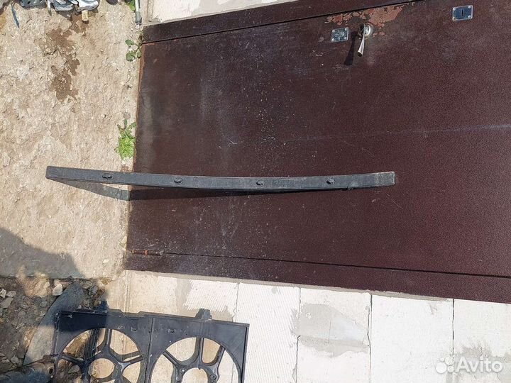 Бампер задний ниссан жук оригинал хороший