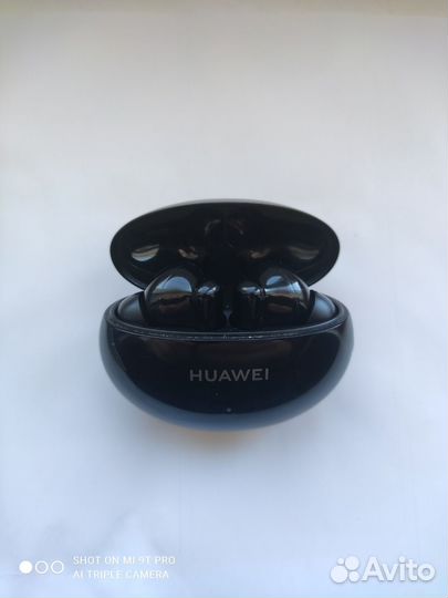 Беспроводные наушники Huawei