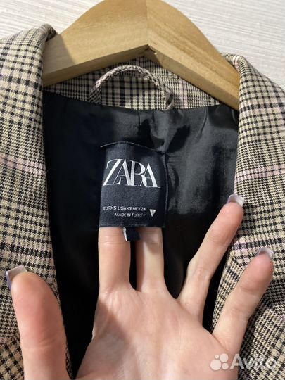 Пиджак в клетку zara