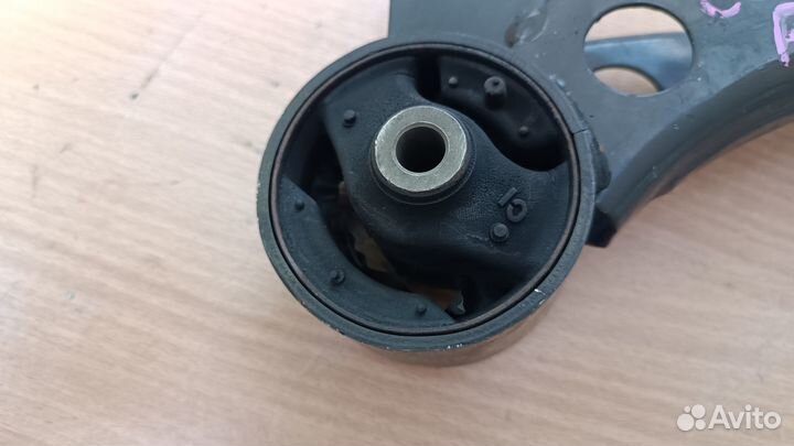 Подушка двигателя задняя Mitsubishi Outlander XL