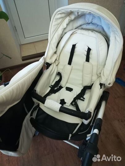 Коляска Indigo Camilla 18S 2 в 1 белая кожа