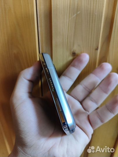 Nokia C6-01