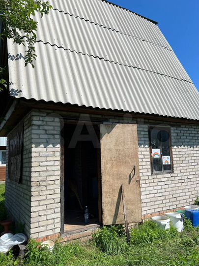 Дача 20 м² на участке 8 сот.