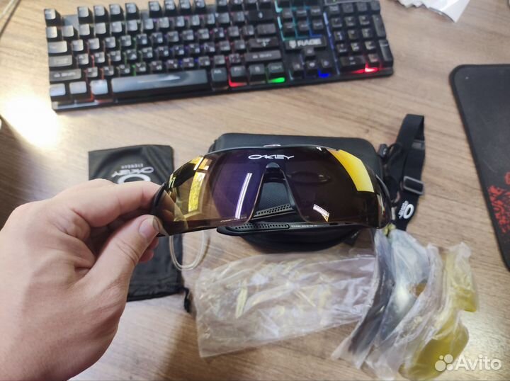 Спортивные очки oakley