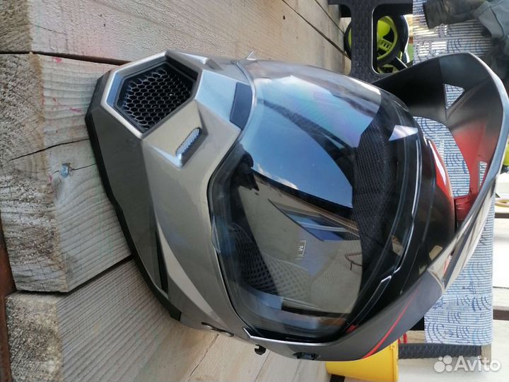 Продам мото шлем